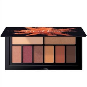 Cover Shot Ablaze Eyeshadow Palatte